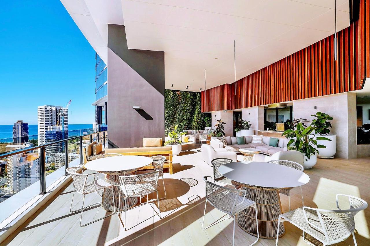 Luxury S Casino Residences Broadbeach - Holiday Paradise โกลด์โคสต์ ภายนอก รูปภาพ