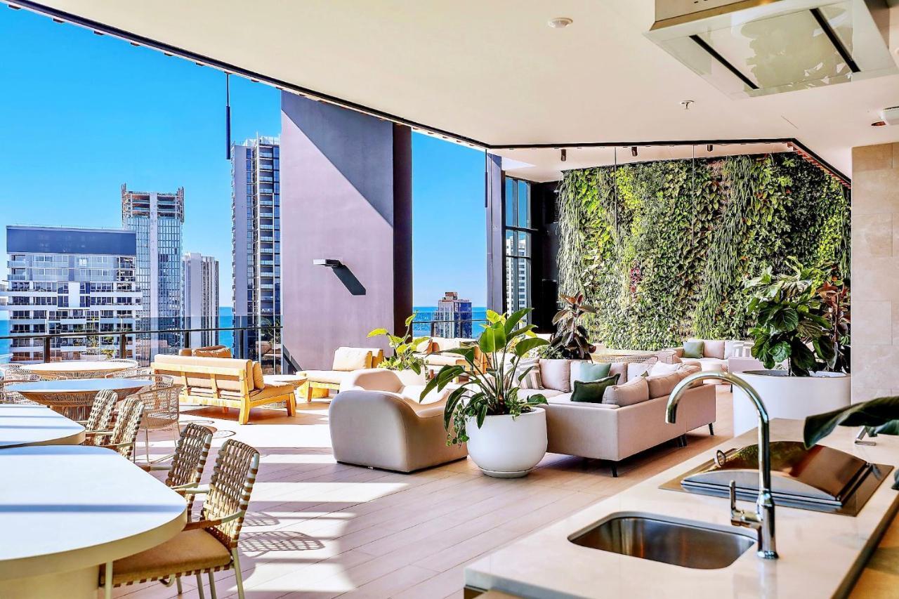 Luxury S Casino Residences Broadbeach - Holiday Paradise โกลด์โคสต์ ภายนอก รูปภาพ
