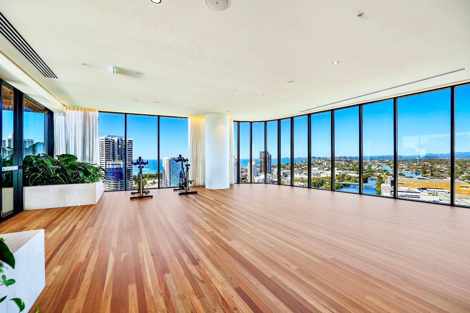 Luxury S Casino Residences Broadbeach - Holiday Paradise โกลด์โคสต์ ภายนอก รูปภาพ
