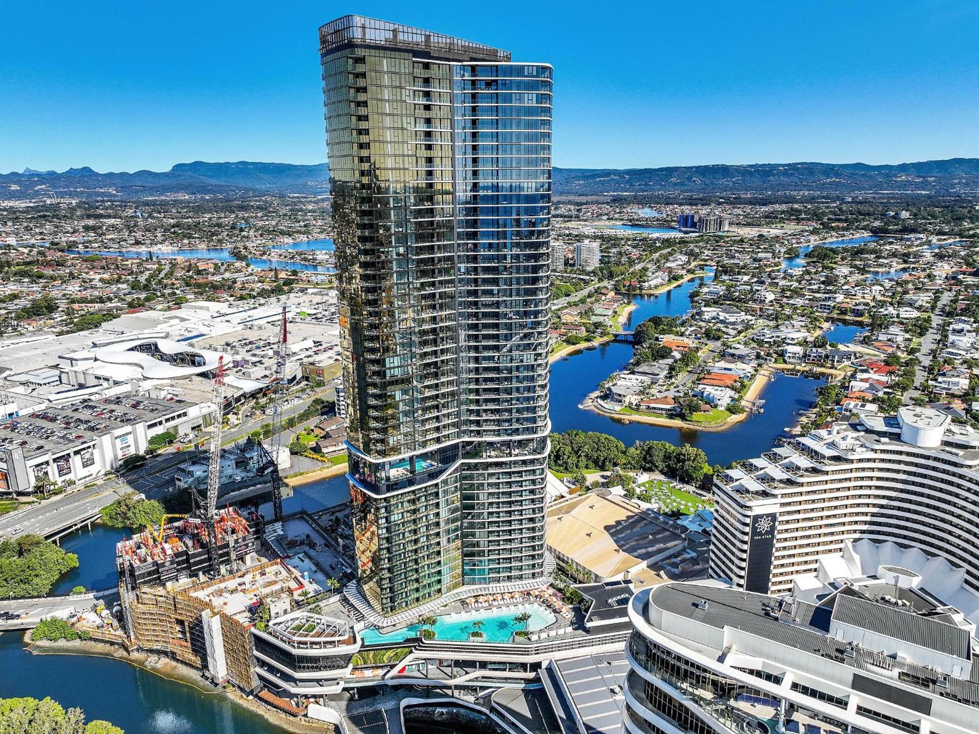 Luxury S Casino Residences Broadbeach - Holiday Paradise โกลด์โคสต์ ภายนอก รูปภาพ